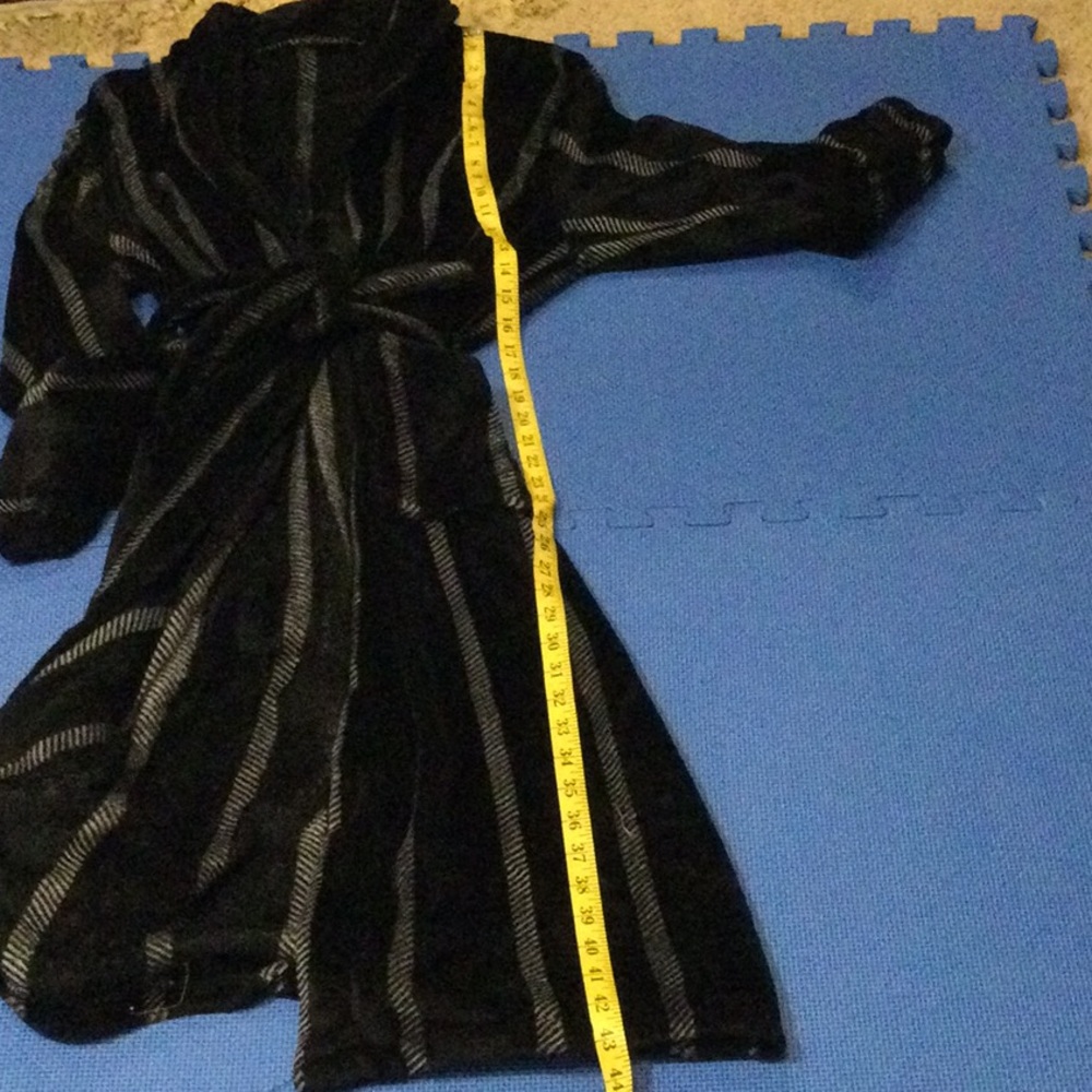 Joe Boxer Robe - Picture 5 of 5